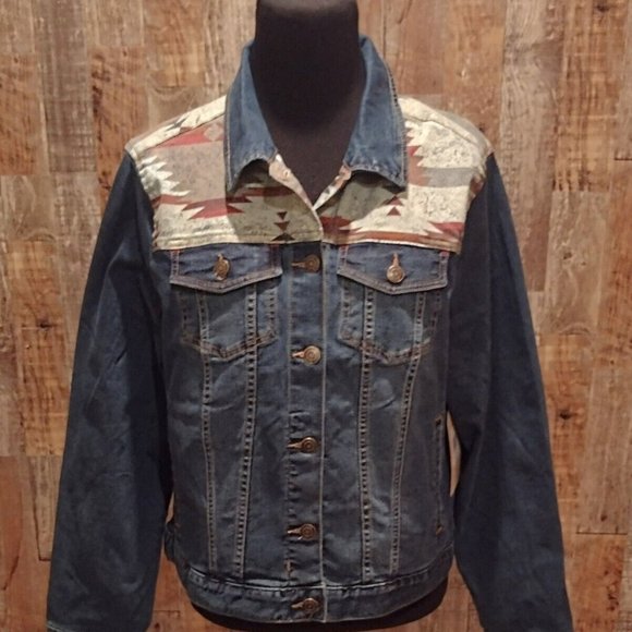 COPY - NWT $95 FRYE AND CO SOUTHWEST AZTEC WOMENS BLUE JEAN TRUCKER JACKET SZ 3X - Picture 1 of 9